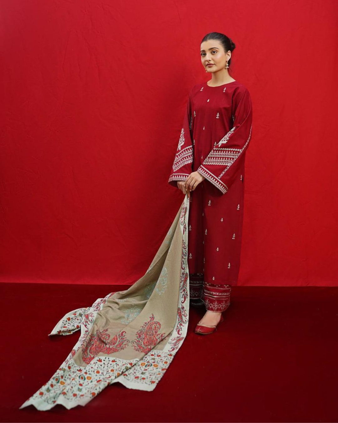 DHANAK 3PC Embriodered Winter Suit